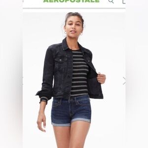 Aeropostale midi low rise size 8 Jean shorts